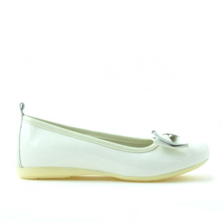 Chaussures enfants 141 vernis beige
