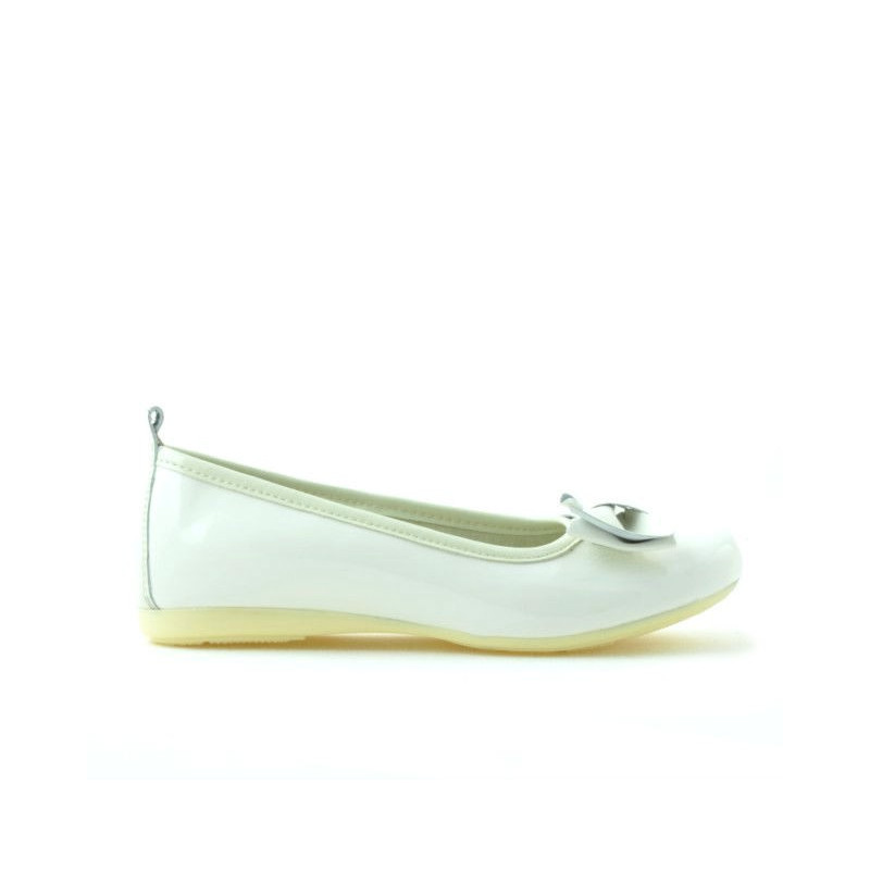 Chaussures enfants 141 vernis beige