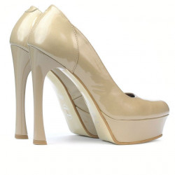 Chaussures élégantes femme 1212 vernis beige