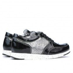 Baskets femme 682 vernis noir combiné