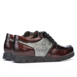 Baskets femme 682 verni bordeaux combiné
