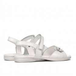 Sandales enfants 524 vernis blanc