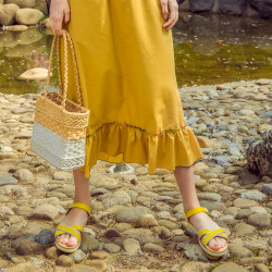 Sandales femme 5061 jaune+blanc lifestyle