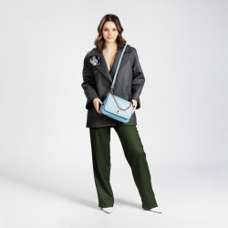 Sac à main femme d'épaule 005g bleu clair lifestyle