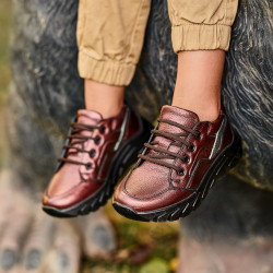 Chaussures enfants petits 72c bordeaux nacré lifestyle