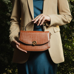 Sac à main femme 023g croco camel lifestyle