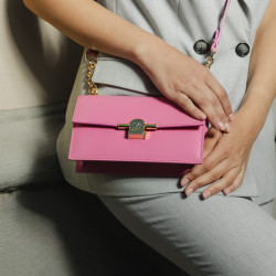 Sac à main pour femme 020g rose Barbie lifestyle
