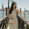 Sac à bandoulière femme 028g croco beige lifestyle