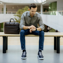 Sacoche ordinateur portable 301g 01 biz marron lifestyle