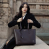 Sac à main pour femme 034g brun foncé lifestyle