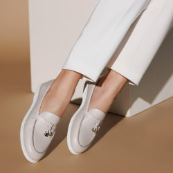 Mocassins femme 6082 blanc porcelaine lifestyle