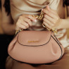 Sac bandoulière femme 027g poudre rose lifestyle