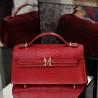Sac à main femme à bandoulière 041g croco rouge lifestyle
