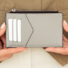 Porte-cartes 209g 01 biz gris lifestyle