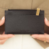 Porte-carte 209g noir caviar lifestyle
