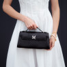 Sac à main pour femme à bandoulière 041g 01 croco noir lifestyle