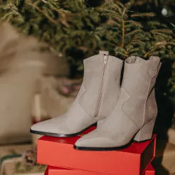 Bottes à talons femme 1411 nubuck sable lifestyle
