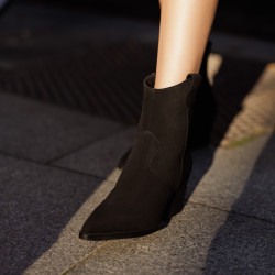 Bottes à talons pour femme 1411 en velours noir lifestyle