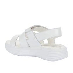 Sandales enfants 2500 vernis blanc