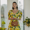 Sac à main femme 022g brun doré lifestyle