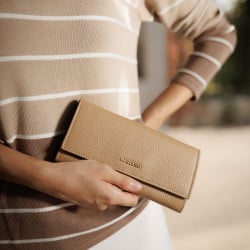 Portefeuille femme 207g marron lifestyle