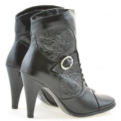 Bottes femme 1102 cuir verni noir