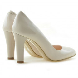 Chaussures élégantes femme 1243 vernis ivoire